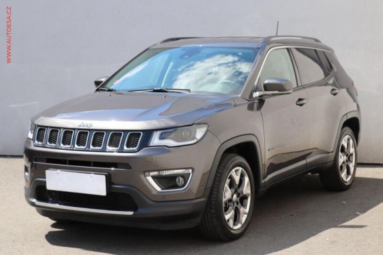 Jeep Compass - hlavní fotka