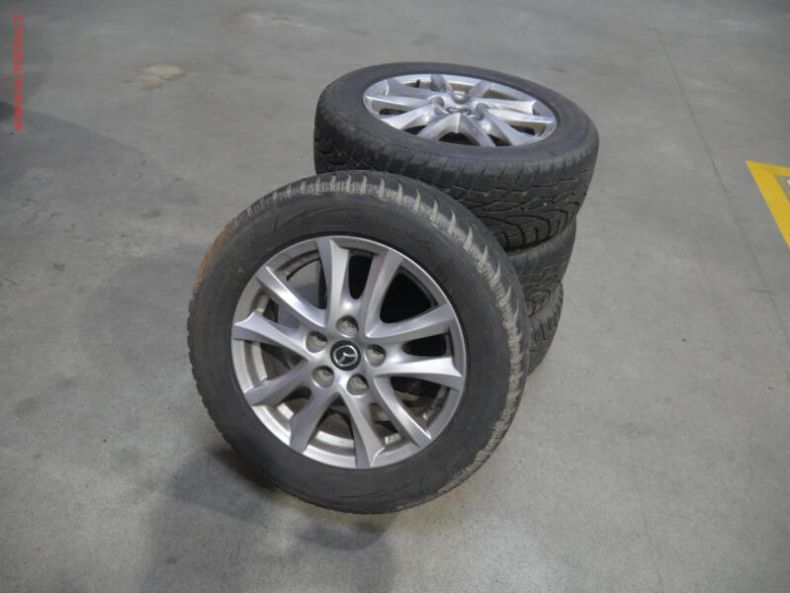 Mazda 3 - hlavní fotka