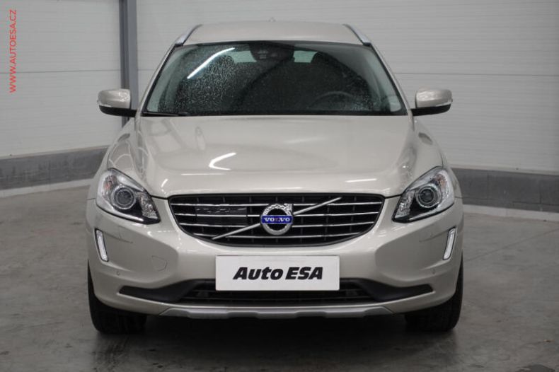 Volvo XC60 - hlavní foto