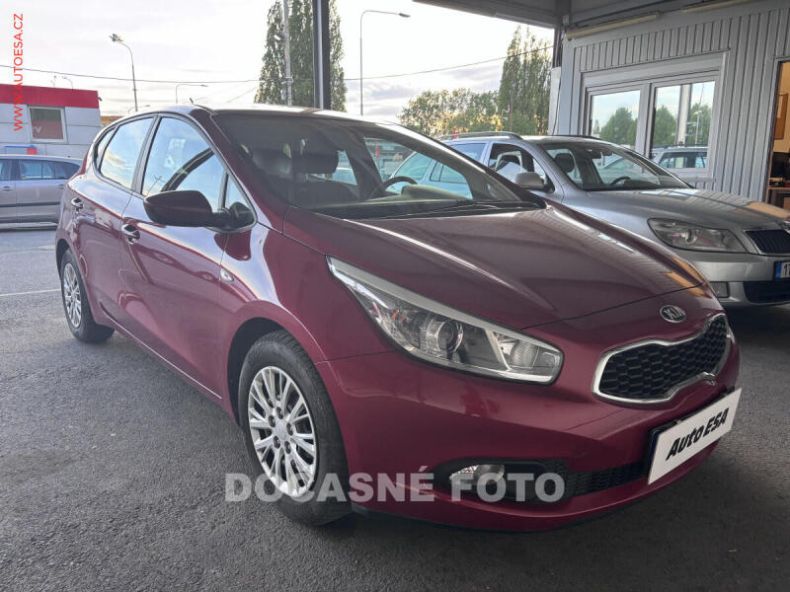 Kia Cee'd - hlavní foto