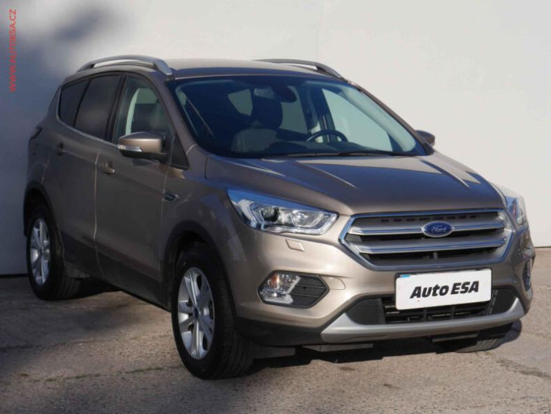 Ford Kuga - hlavní foto