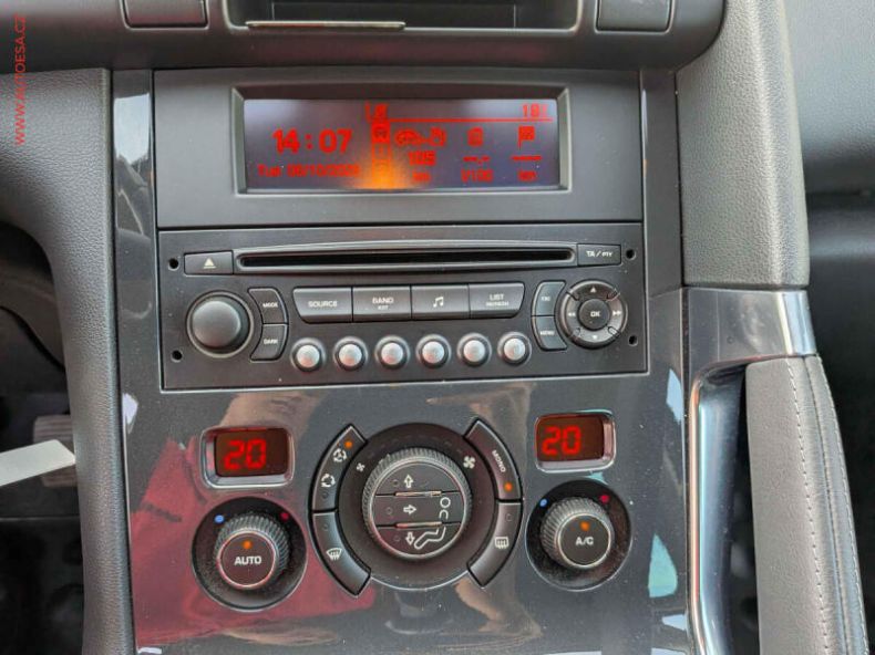 Peugeot 3008 - hlavní fotka