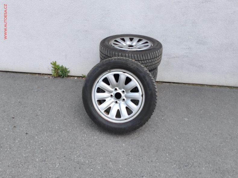 Škoda Octavia - hlavní fotka