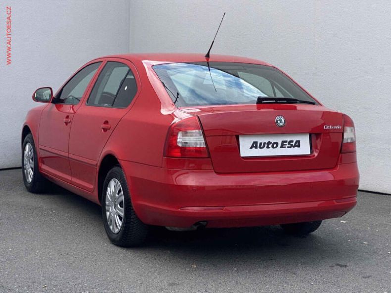 Škoda Octavia - hlavní fotka