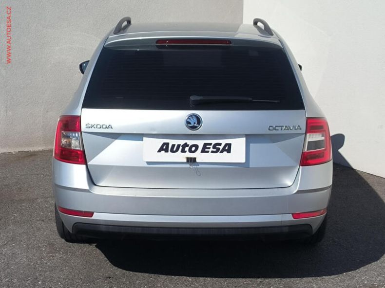 Škoda Octavia - hlavní fotka