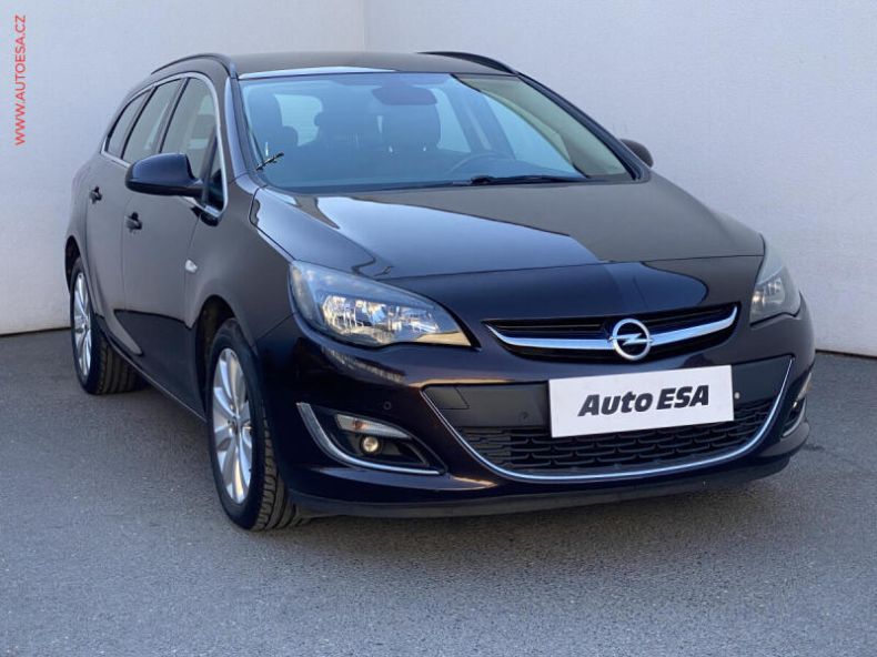 Opel Astra - hlavní foto