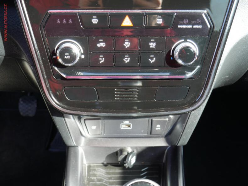 SsangYong Tivoli - hlavní fotka