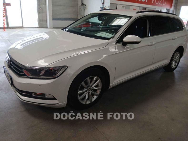 Volkswagen Passat - hlavní fotka inzerátu