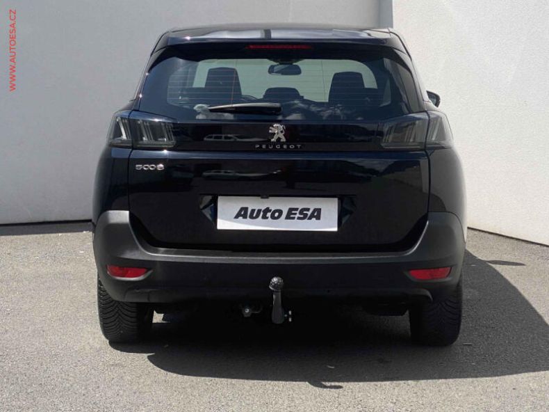 Peugeot 5008 - hlavní fotka