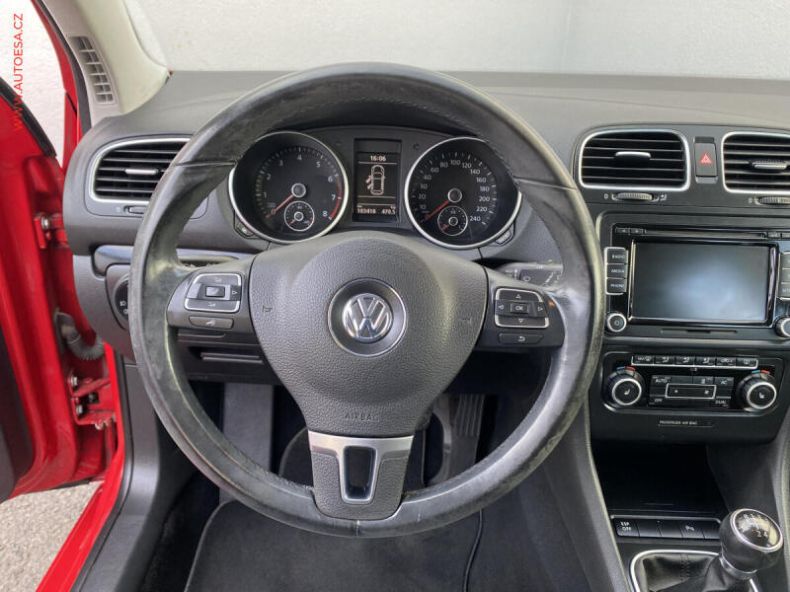 Volkswagen Golf - hlavní fotka