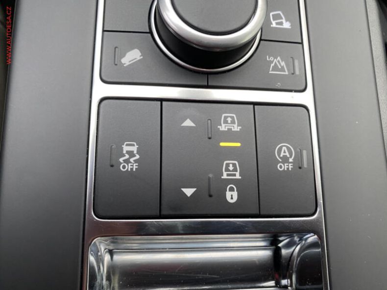 Land Rover Discovery - hlavní fotka