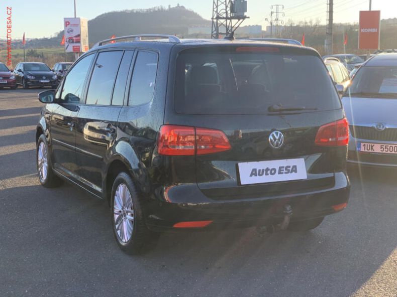 Volkswagen Touran - hlavní fotka
