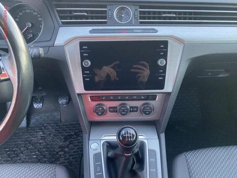 Volkswagen Passat - hlavní fotka