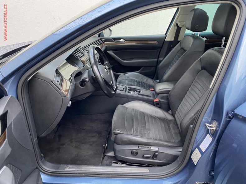 Volkswagen Passat - hlavní fotka