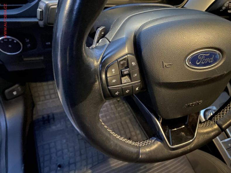 Ford Focus - hlavní fotka