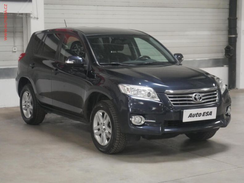 Toyota RAV 4 - hlavní fotka