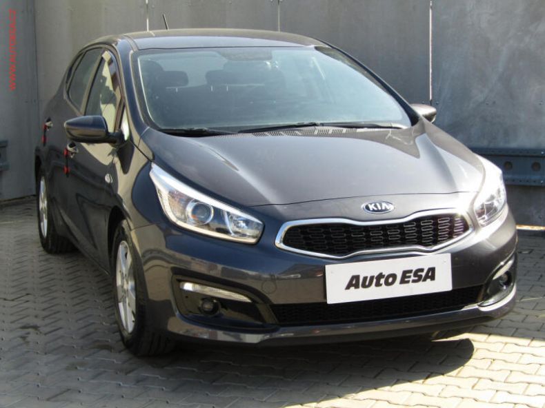 Kia Cee'd - hlavní foto