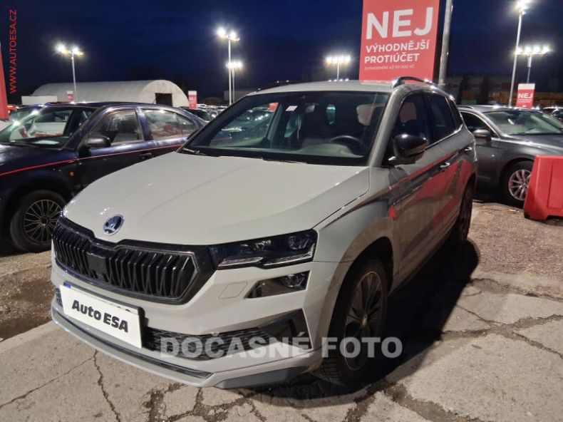 Škoda Karoq - hlavní foto