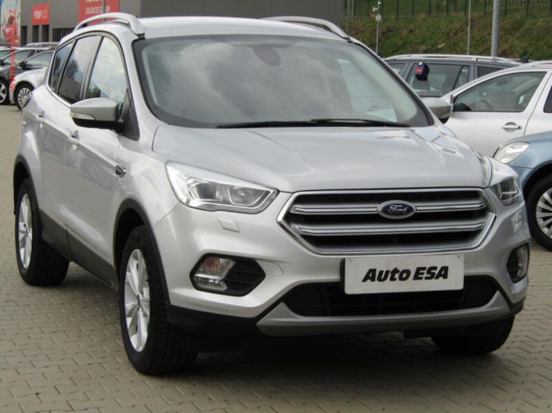 Ford Kuga - hlavní foto