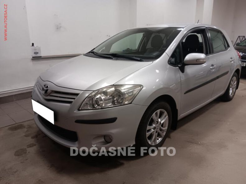 Toyota Auris - hlavní foto