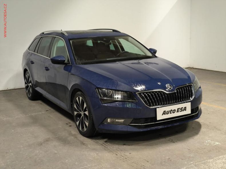 Škoda Superb - hlavní foto