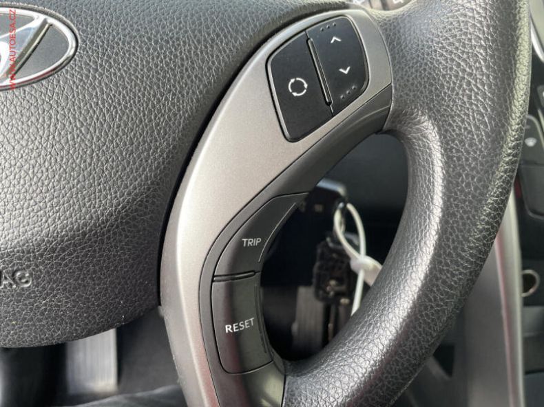 Hyundai i30 - hlavní fotka