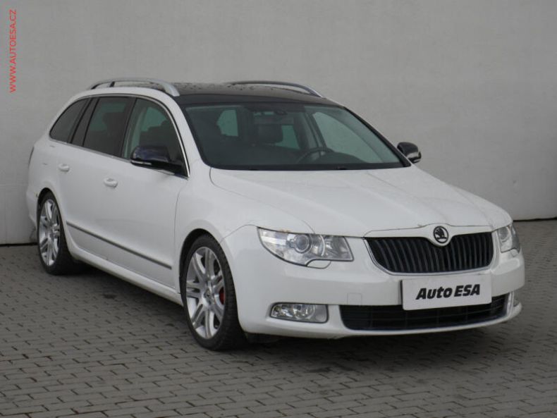 Škoda Superb - hlavní foto