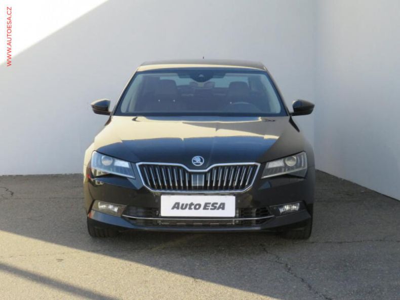 Škoda Superb - hlavní fotka