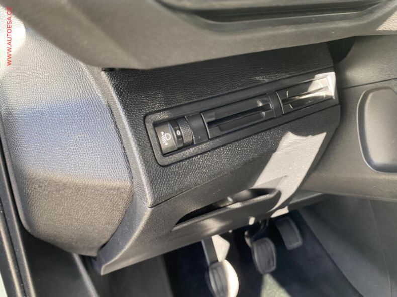 Peugeot 5008 - hlavní fotka