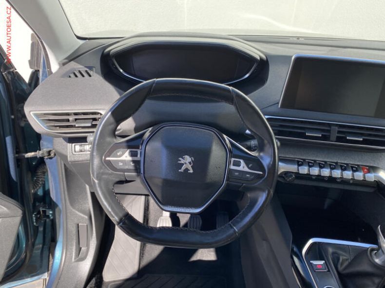 Peugeot 5008 - hlavní fotka