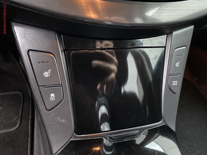 Hyundai i40 - hlavní fotka