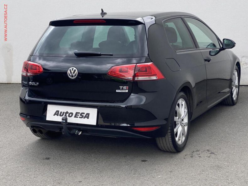 Volkswagen Golf - hlavní fotka