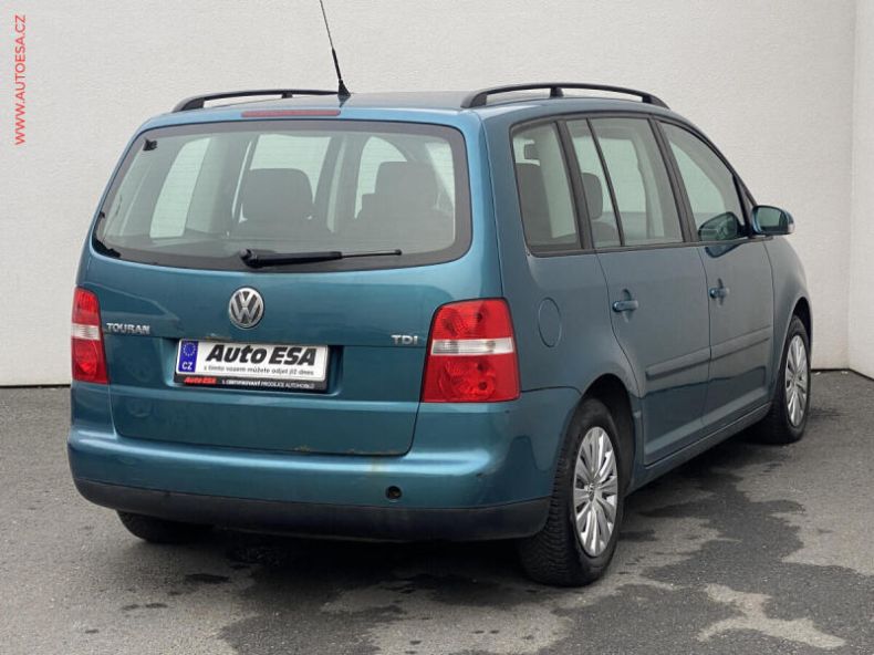 Volkswagen Touran - hlavní fotka