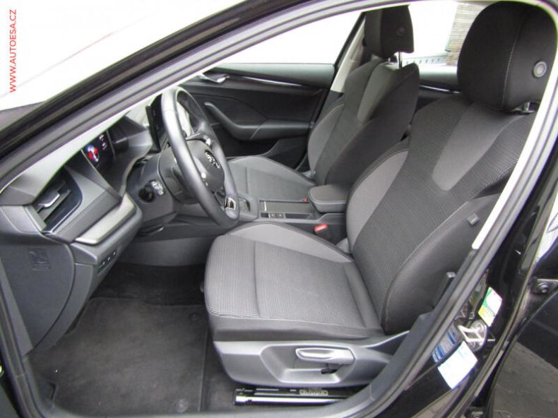 Škoda Octavia - hlavní fotka