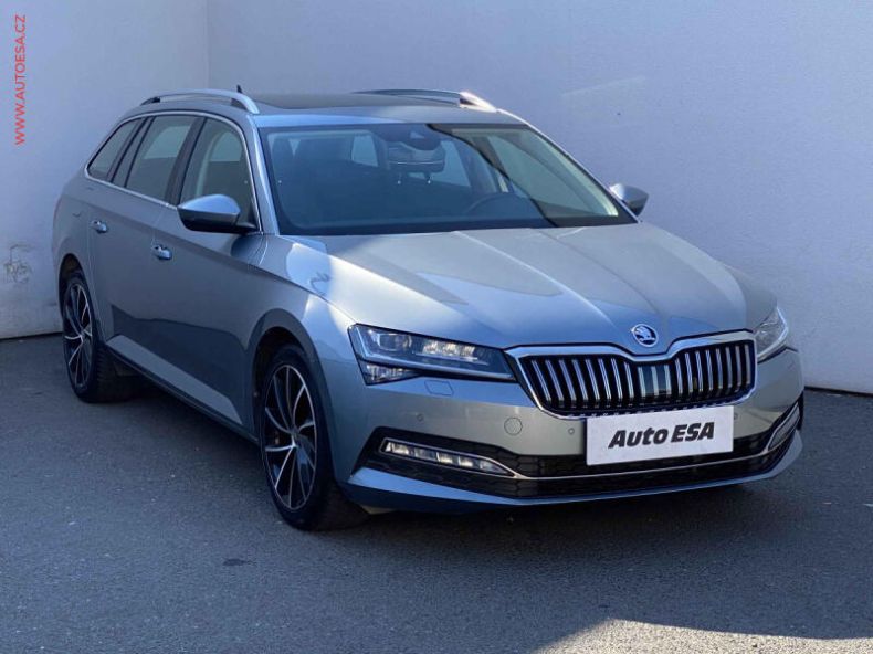 Škoda Superb - hlavní foto