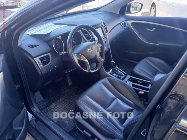 Hyundai i30 - hlavní fotka