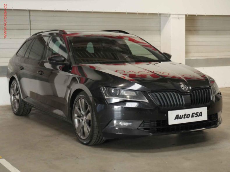 Škoda Superb - hlavní foto