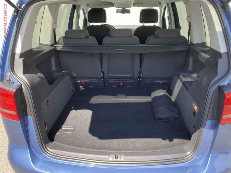 Volkswagen Touran - hlavní fotka
