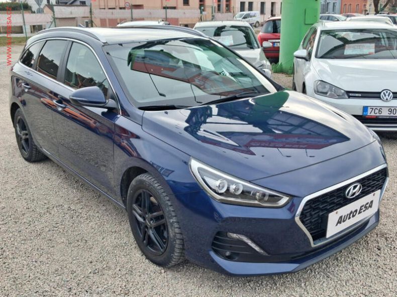 Hyundai i30 - hlavní foto