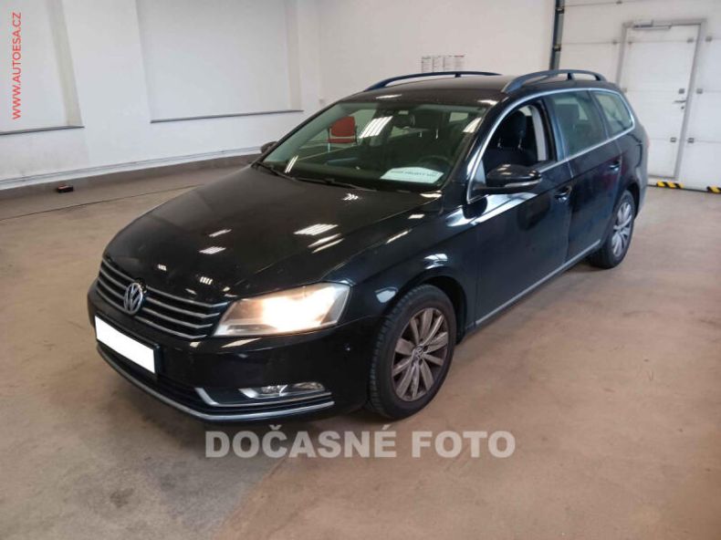 Volkswagen Passat - hlavní fotka inzerátu