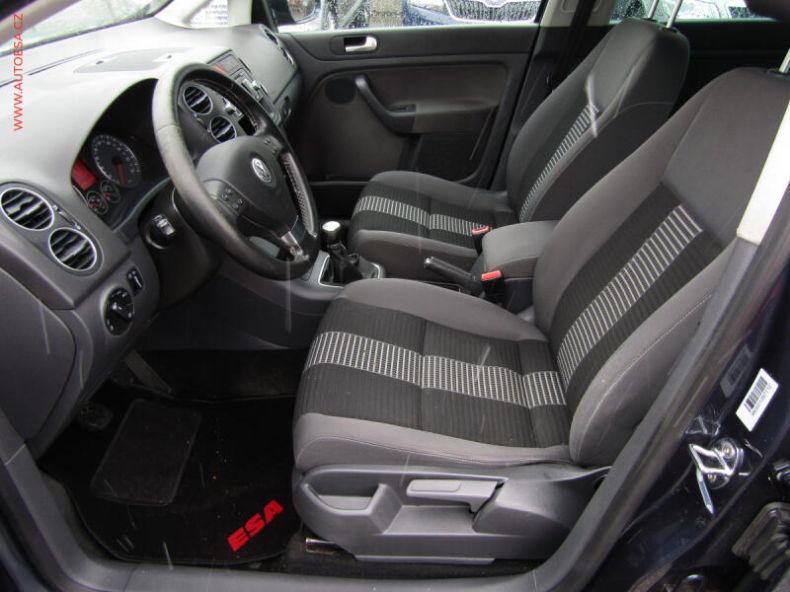 Volkswagen Golf - hlavní fotka