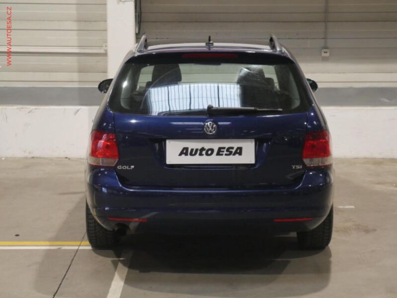 Volkswagen Golf - hlavní fotka