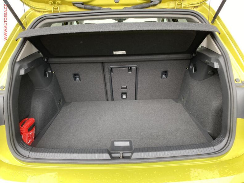 Volkswagen Golf - hlavní fotka