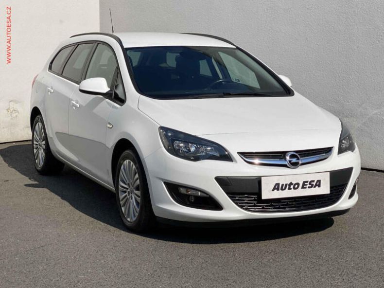 Opel Astra - hlavní foto