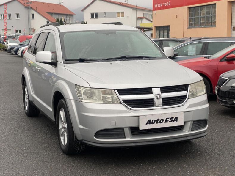 Dodge JOURNEY - hlavní fotka
