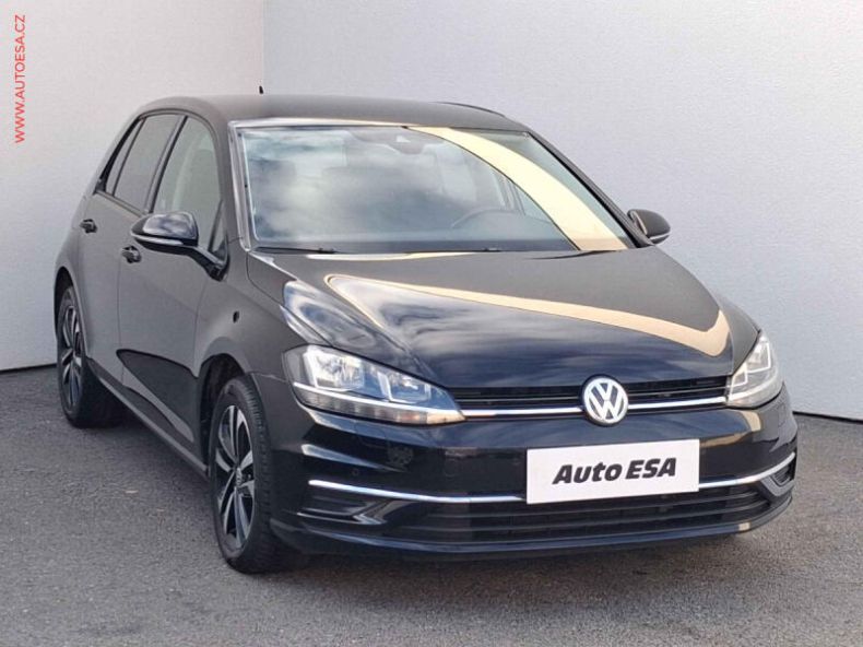 Volkswagen Golf - hlavní foto