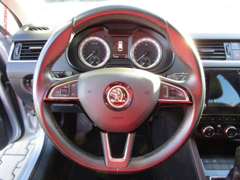 Škoda Octavia - hlavní fotka