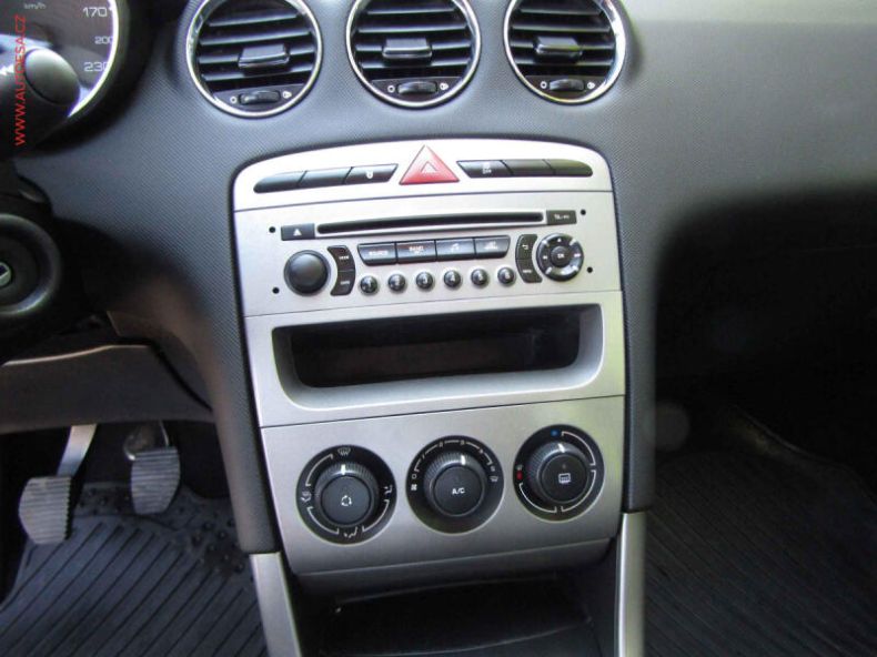 Peugeot 308 - hlavní fotka