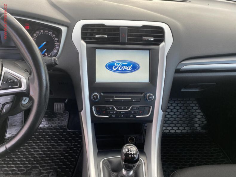 Ford Mondeo - hlavní fotka