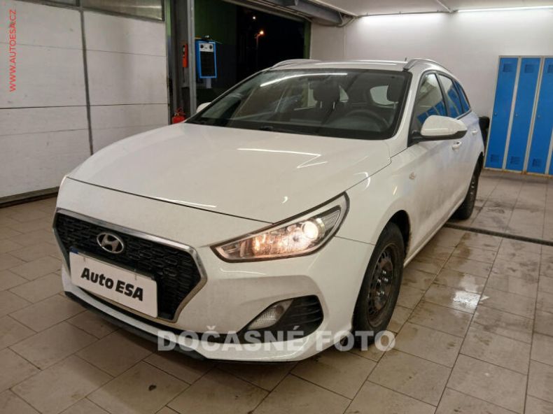 Hyundai i30 - hlavní foto